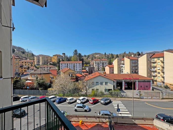 Appartamento quadrilocale in vendita in Via Pietro Ratto, Centro, Busalla