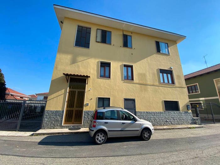 Appartamento quadrilocale in vendita in Via della Costituzione, Centro, Piobesi Torinese