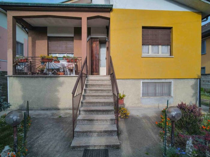 Casa trilocale in vendita in Centro, Castano Primo