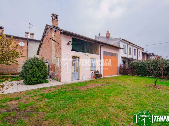 Casa trilocale in vendita in Via Torchio, Centro, Cervesina