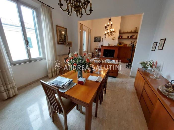 Appartamento con 6 locali in vendita in Via Roma, Villaggi Bellaria, Pontedera