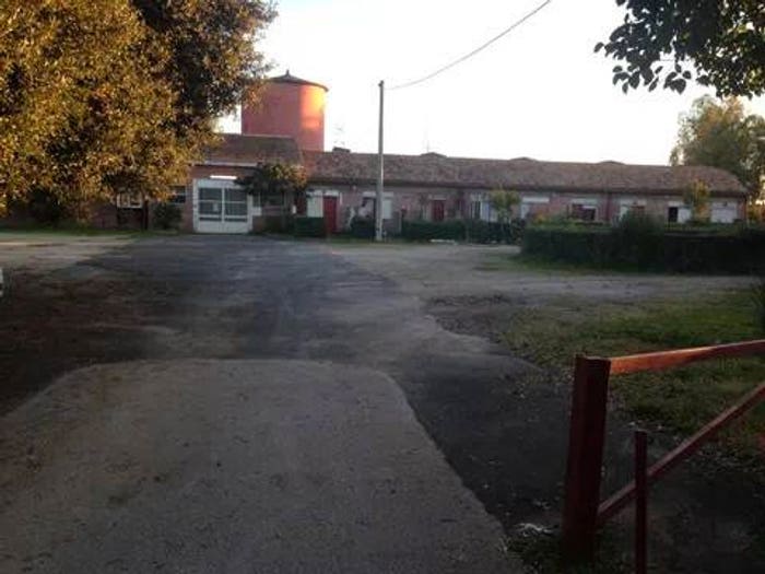 Casa con 6 locali in vendita in Pescopagano No Number, Mondragone