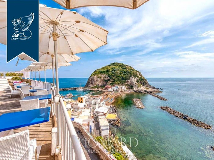 Casa con 6 locali in vendita in Sant'angelo, Serrara Fontana