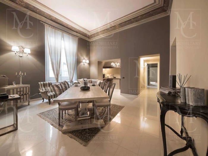 Appartamento quadrilocale in vendita in Vico Folchero, Centro, Albenga
