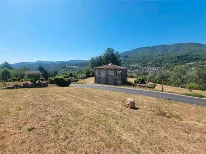 Casa con 6 locali in vendita in Via Provinciale, Centro, Castelnuovo di Garfagnana