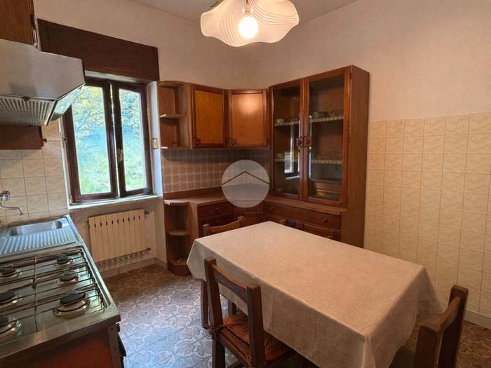 Appartamento trilocale in vendita in Via Mercato, Cedegolo