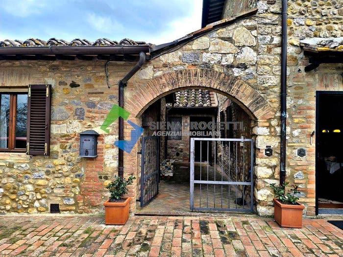 Appartamento con 5 locali in vendita in Pianella, Castelnuovo Berardenga