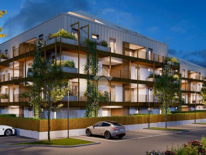 Appartamento quadrilocale in vendita in Via novembre, Centro, Caronno Pertusella