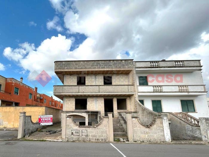Casa con 5 locali in vendita in Via XX Settembre, Centro, Diso