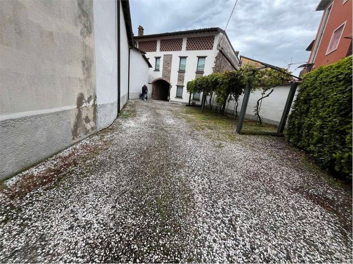 Appartamento trilocale in vendita in Via Piave, Madone