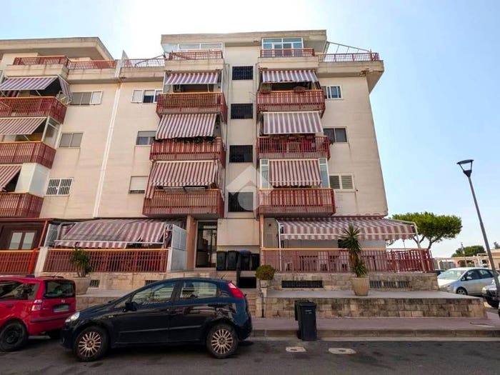 Appartamento trilocale in vendita in Via Nino Rota, Centro, Margherita di Savoia