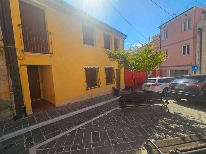 Appartamento trilocale in vendita in Centro, Agugliano