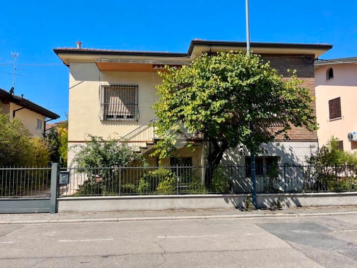 Casa con 5 locali in vendita in Via Monte S Marco, Borgo Nuovo Ospedale, Ravenna