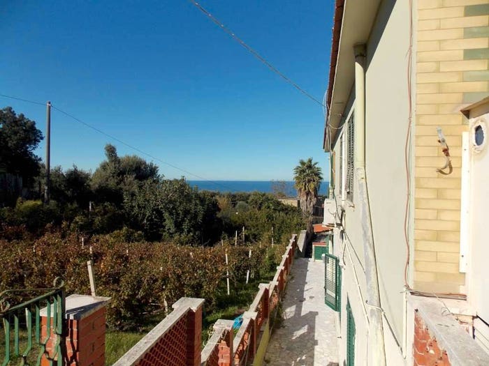 Appartamento con 5 locali in affitto in Via Inferno, Monte di Procida