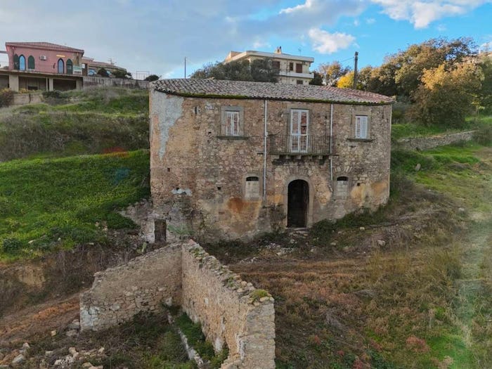 Casa trilocale in vendita in Via Madonna della Via, Centro, Caltagirone