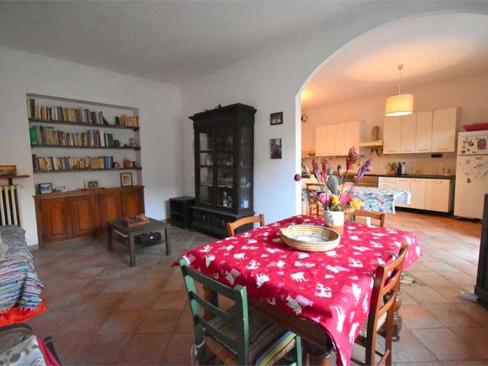 Casa con 6 locali in vendita in sp, Centro, Montaldo Roero