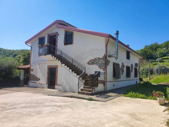 Casa con 6 locali in vendita in SP, Stella Cilento