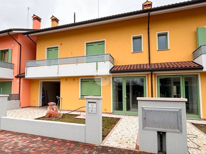 Casa quadrilocale in vendita in Via G Marconi, Centro, Quinto di Treviso