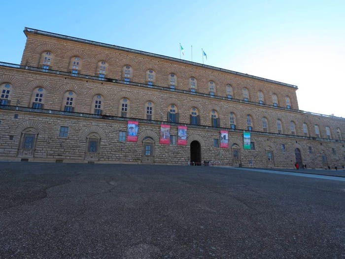 Appartamento con 5 locali in vendita in Via dei Guicciardini, Ponte Vecchio Pitti, Firenze