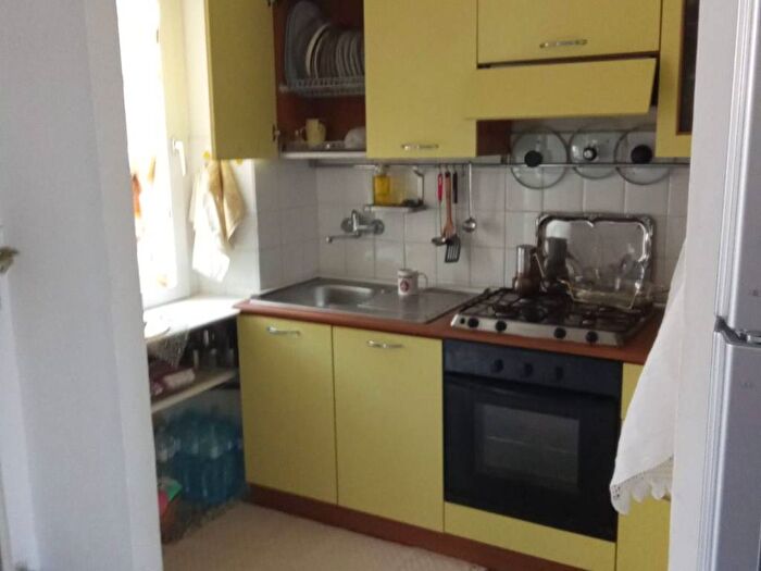 Casa quadrilocale in vendita in Piazzale Medaglie d'Oro, Stazione, Ancona