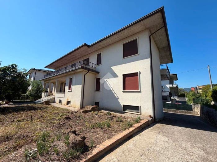 Casa con 6 locali in vendita in Via Rossini, Caldogno Rettorgole Cresole, Caldogno