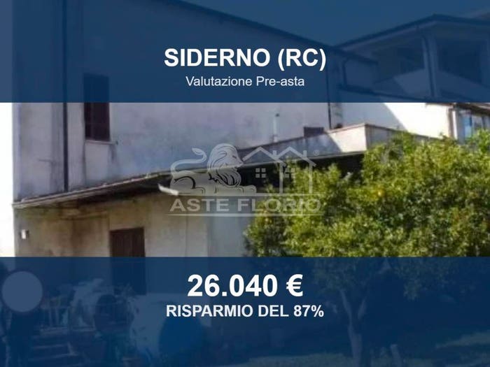 Casa con 6 locali in vendita in Via Fossecalì snc, Centro, Siderno