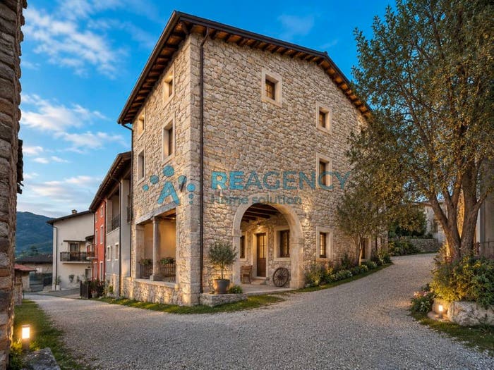 Casa con 5 locali in vendita in Contrada Fortuna, Castelgomberto