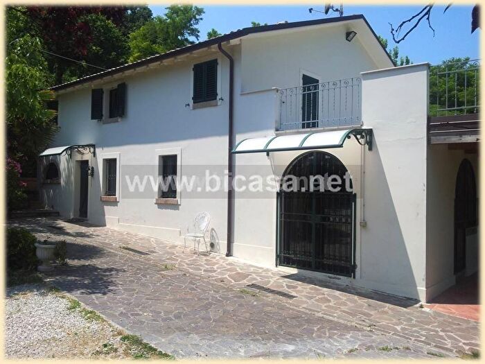 Casa con 6 locali in vendita in STRADA PANORAMICA ARDIZIO, Colle Ardizio, Pesaro