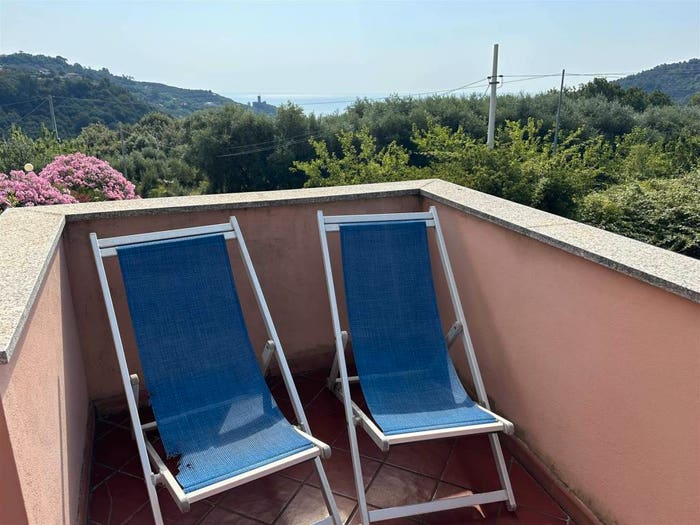 Appartamento trilocale in vendita in Regione Luminella, Noli