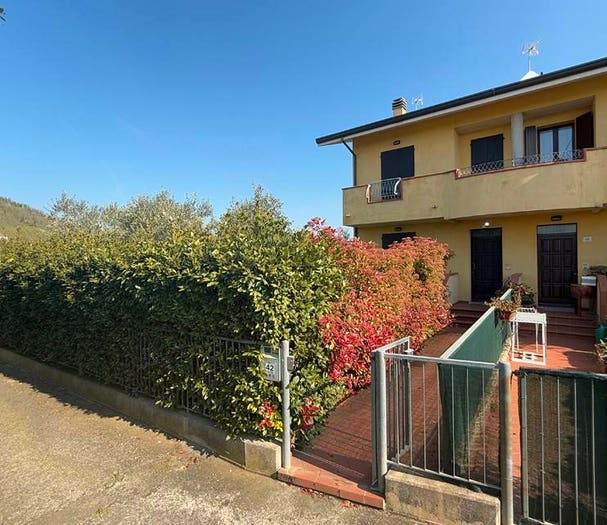 Casa quadrilocale in vendita in Via Spogna, Montefiore Conca