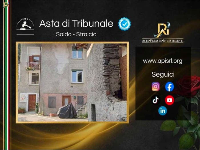 Appartamento trilocale in vendita in Via alla Chiesa, Colico Piano, Colico