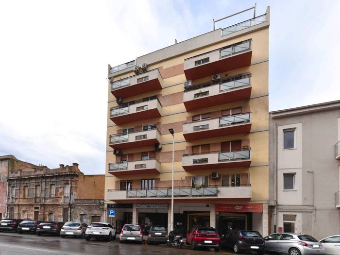 Appartamento con 5 locali in vendita in Viale Sant'Avendrace, Santa Gilla Sant'Avendrace, Cagliari