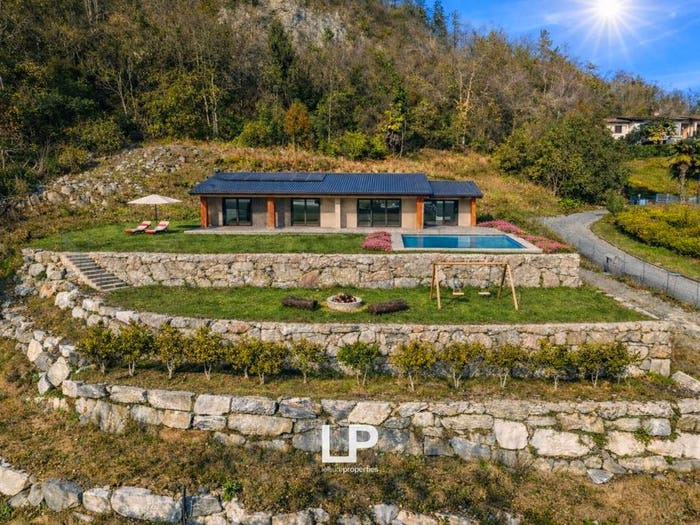 Casa con 6 locali in vendita in Via Campagnetta, Castello, Castelveccana