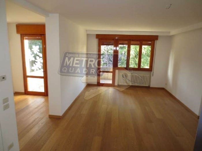 Appartamento con 6 locali in vendita in VIA DEL COSTO, Centro, Thiene