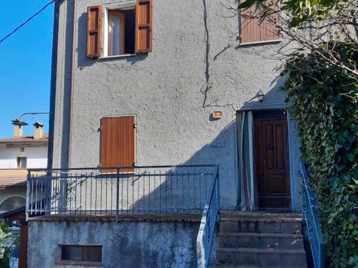 Casa con 6 locali in vendita in Via Serra di Sotto, Maciano, Pennabilli