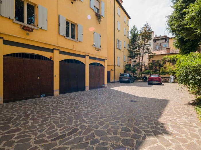 Appartamento con 5 locali in vendita in Rua Pioppa, Centro Storico, Modena