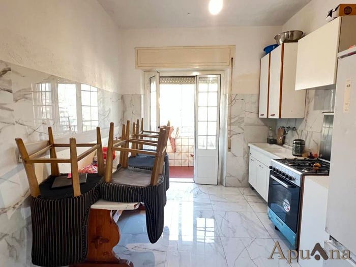 Appartamento quadrilocale in vendita in Via Alfieri, Centro, Massa