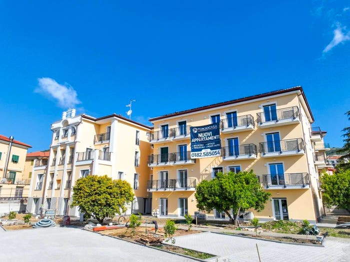 Appartamento bilocale in vendita in Via Vittorio Veneto, Borgio, Borgio Verezzi
