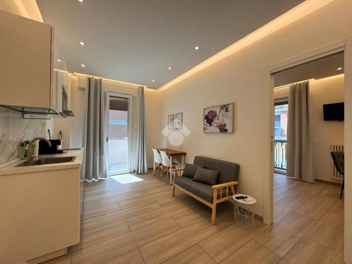 Appartamento quadrilocale in vendita in Viale C Sigonio, Sant'Agnese Università, Modena