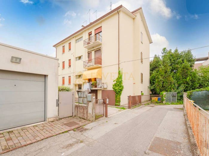 Appartamento quadrilocale in vendita in Viale della Repubblica, Santa Bona Nuova, Treviso