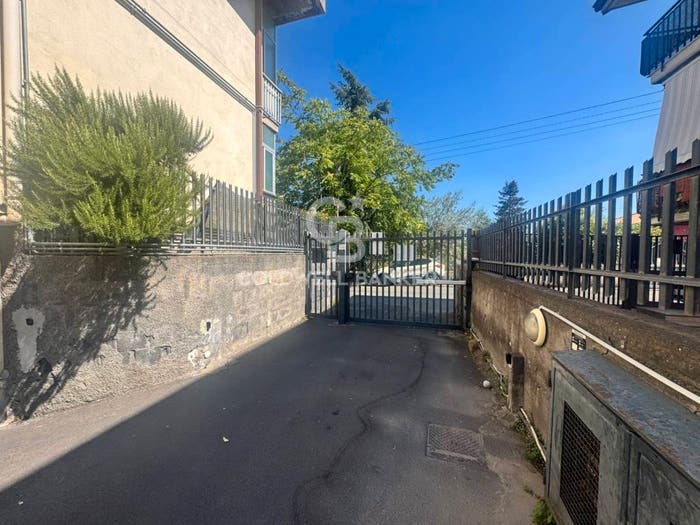 Appartamento con 6 locali in vendita in via Maria Santissima delle Grazie, Nicolosi