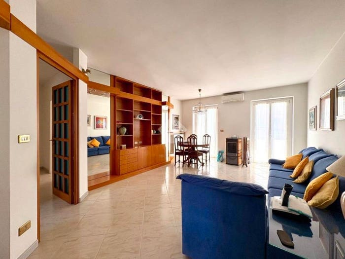 Casa quadrilocale in vendita in Vicolo Pietro Micca, Centro, La Loggia