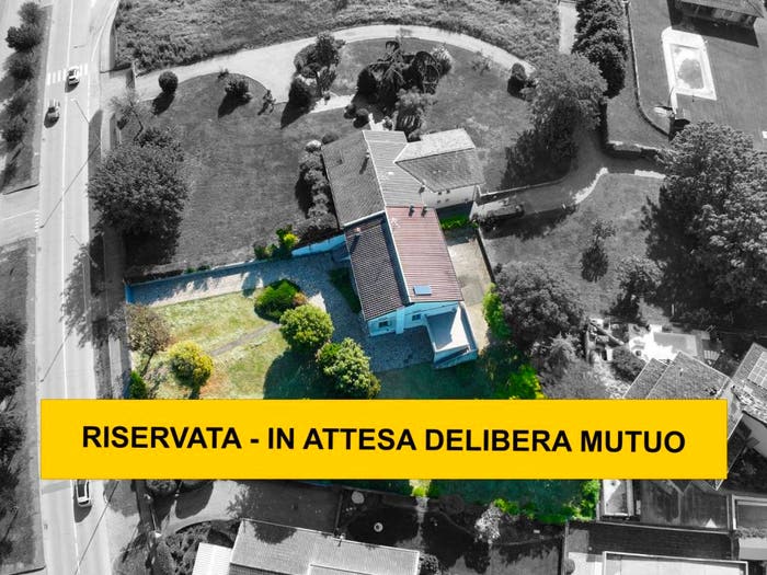 Casa con 6 locali in vendita in Via Ermengarda, Centro, Leno