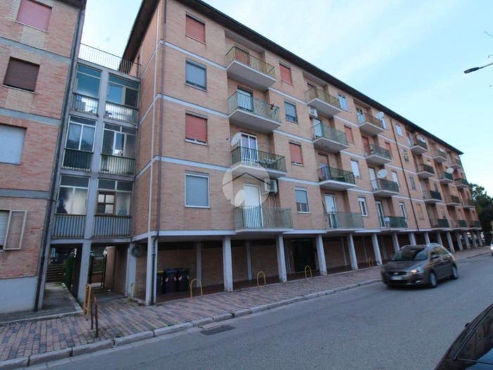 Appartamento con 5 locali in vendita in Via Alcide de Gasperi, Via XXIV Maggio CEP, Campobasso