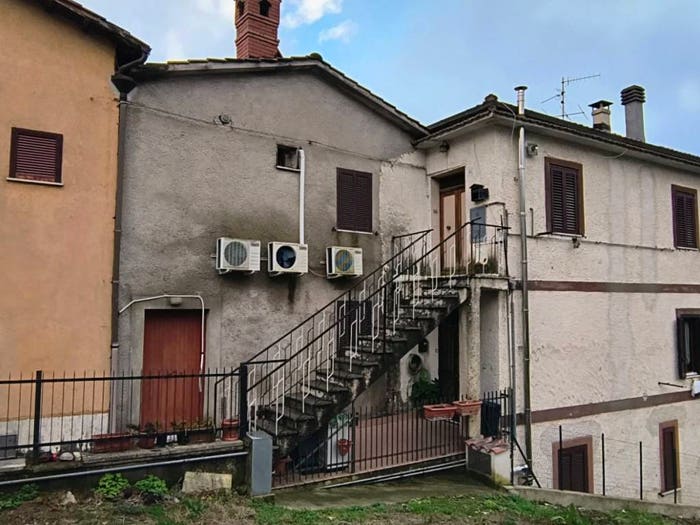 Appartamento con 5 locali in vendita in Via della Torretta, Centro, Licenza