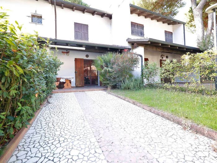 Casa trilocale in vendita in Viale delle Acacie, Lido di Spina, Comacchio