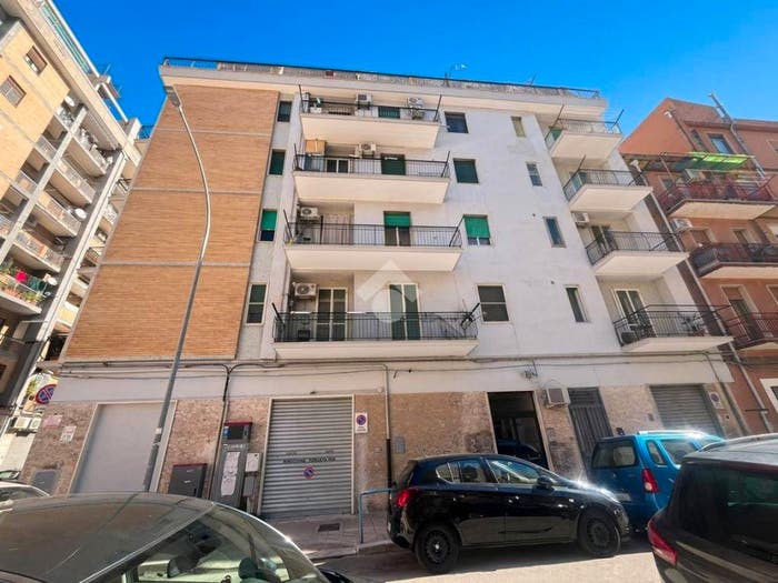 Appartamento trilocale in vendita in Via bengasi, Quartieri Settecenteschi, Foggia