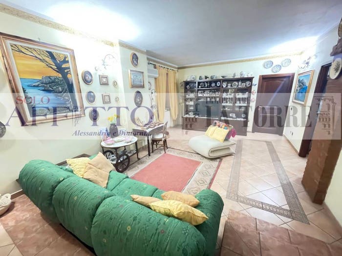 Casa con 6 locali in vendita in STRADA DELLA CERCA, Valmadonna, Alessandria