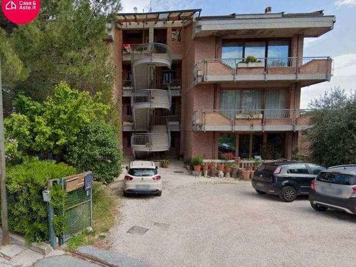 Appartamento con 6 locali in vendita in Via Don Giovanni Bosco, Centro, Monte San Giusto