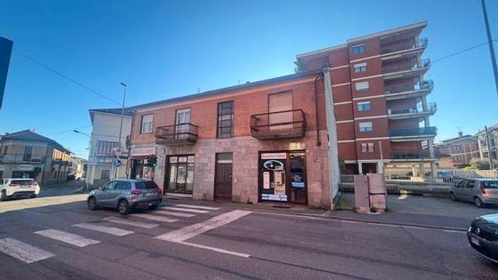 Casa con 6 locali in vendita in Via Andrea Costa, Regina Margherita, Collegno